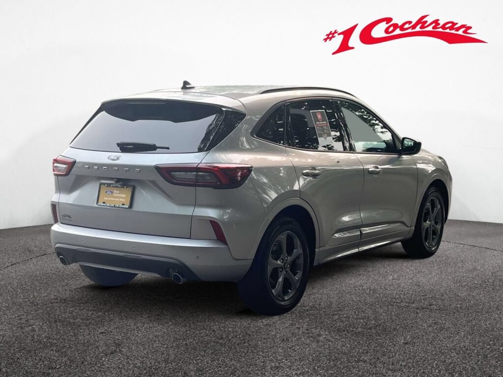 Certified 2023 Ford Escape ST-Line w/ Tech Pack #1 FWD image 8