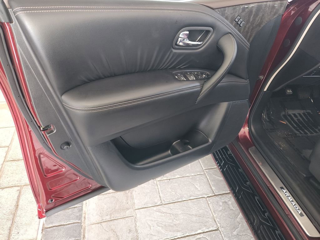 Used 2022 Nissan Armada Platinum image 32