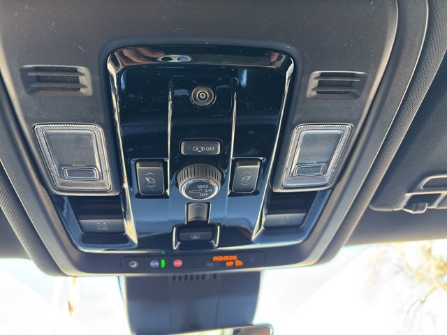 New 2026 Chevrolet Suburban Z71 w/ Z71 Off-Road Package image 19