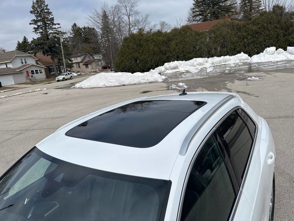 Used 2025 Audi Q3 2.0T Premium image 12