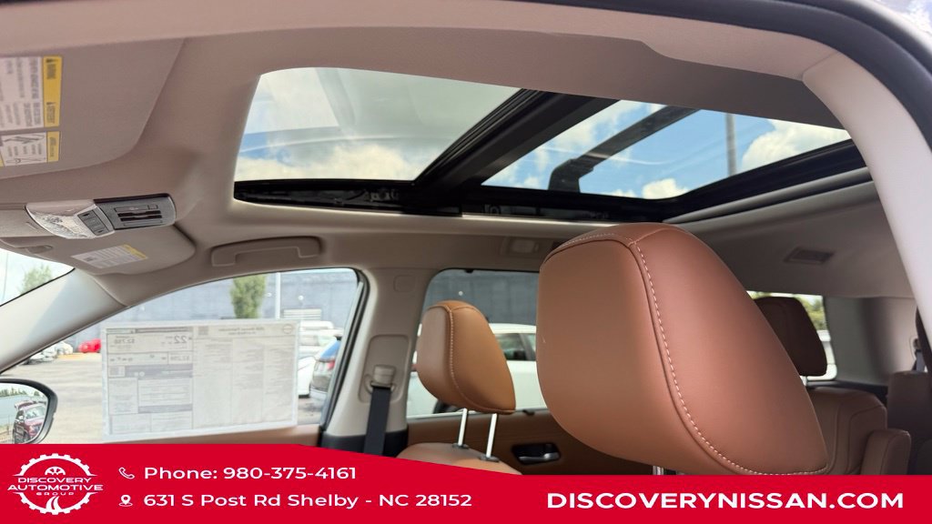 New 2026 Nissan Pathfinder Platinum AWD/4WD image 30