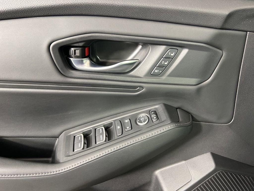 Used 2024 Honda Accord Sport image 17