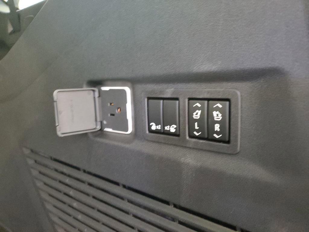 New 2026 Chevrolet Suburban LT w/ Comfort Package image 10