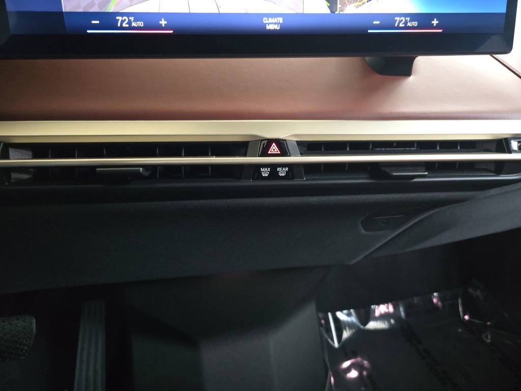 Certified 2023 BMW iX xDrive50 w/ Premium Package image 27