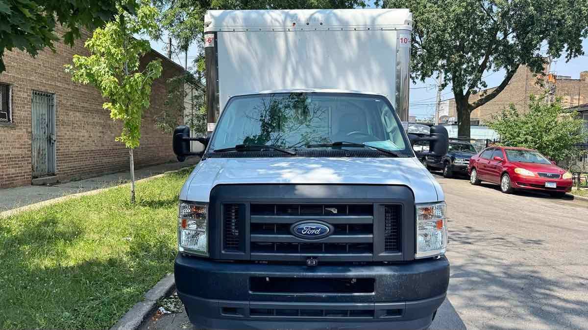 Used 2021 Ford E-350 and Econoline 350 Super Duty w/ Power Windows & Locks Group RWD image 3