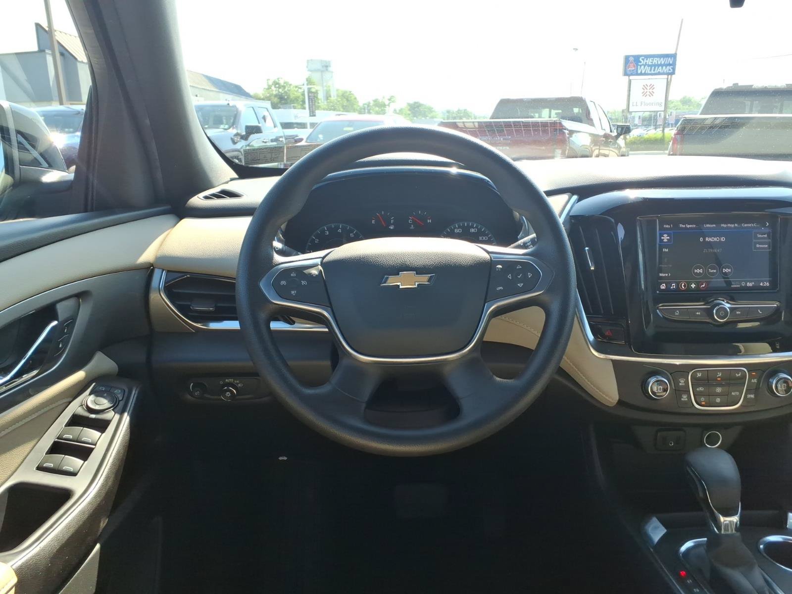 Used 2023 Chevrolet Traverse LS AWD/4WD image 15