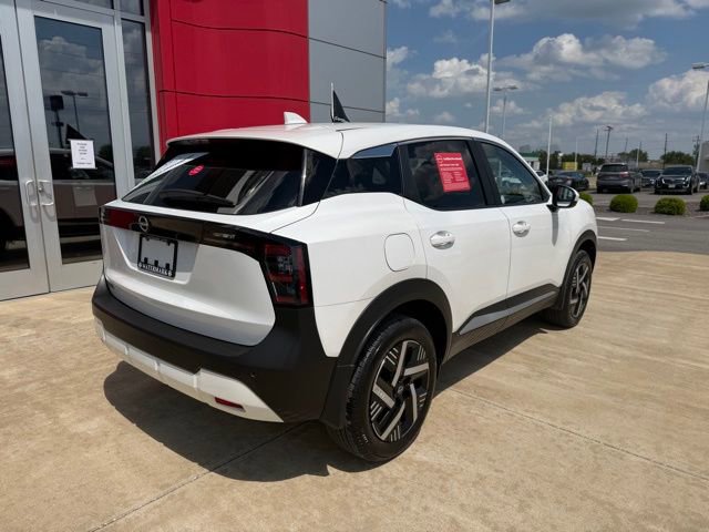 Certified 2025 Nissan Kicks SV w/ Charging Package FWD image 4