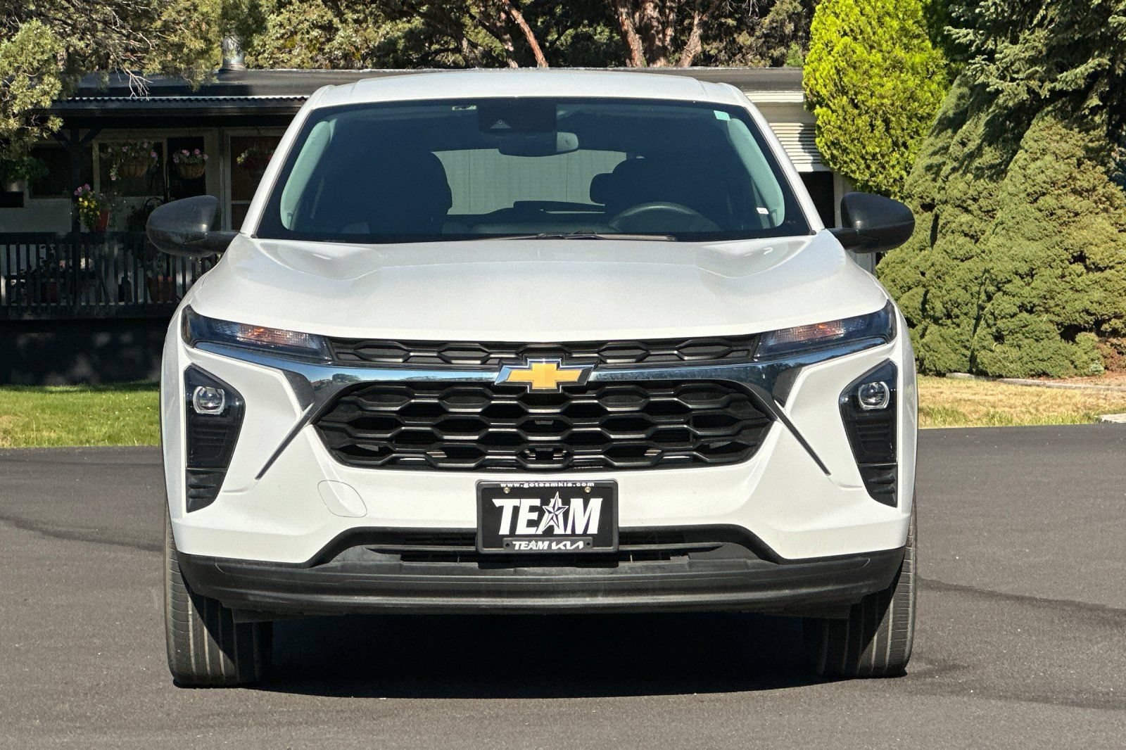 Used 2024 Chevrolet Trax LS FWD image 9