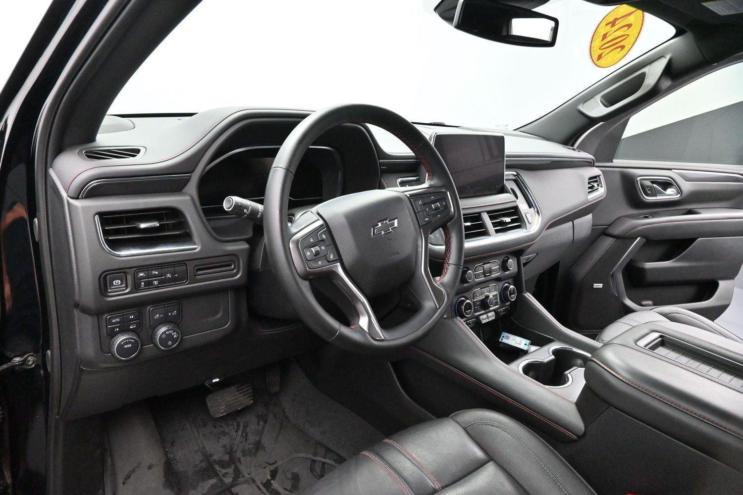 Used 2024 Chevrolet Suburban RST w/ Luxury Package AWD/4WD image 19
