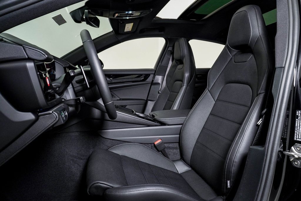 New 2026 Porsche Panamera 4 AWD/4WD image 5