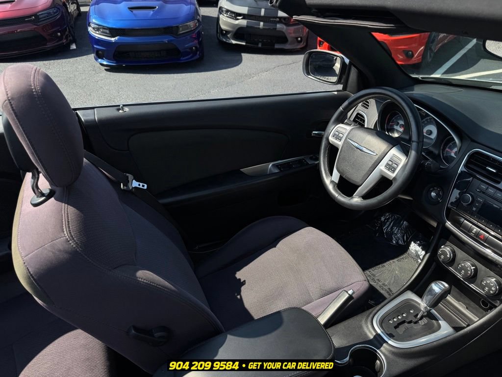 Used 2012 Chrysler 200 Touring FWD image 30