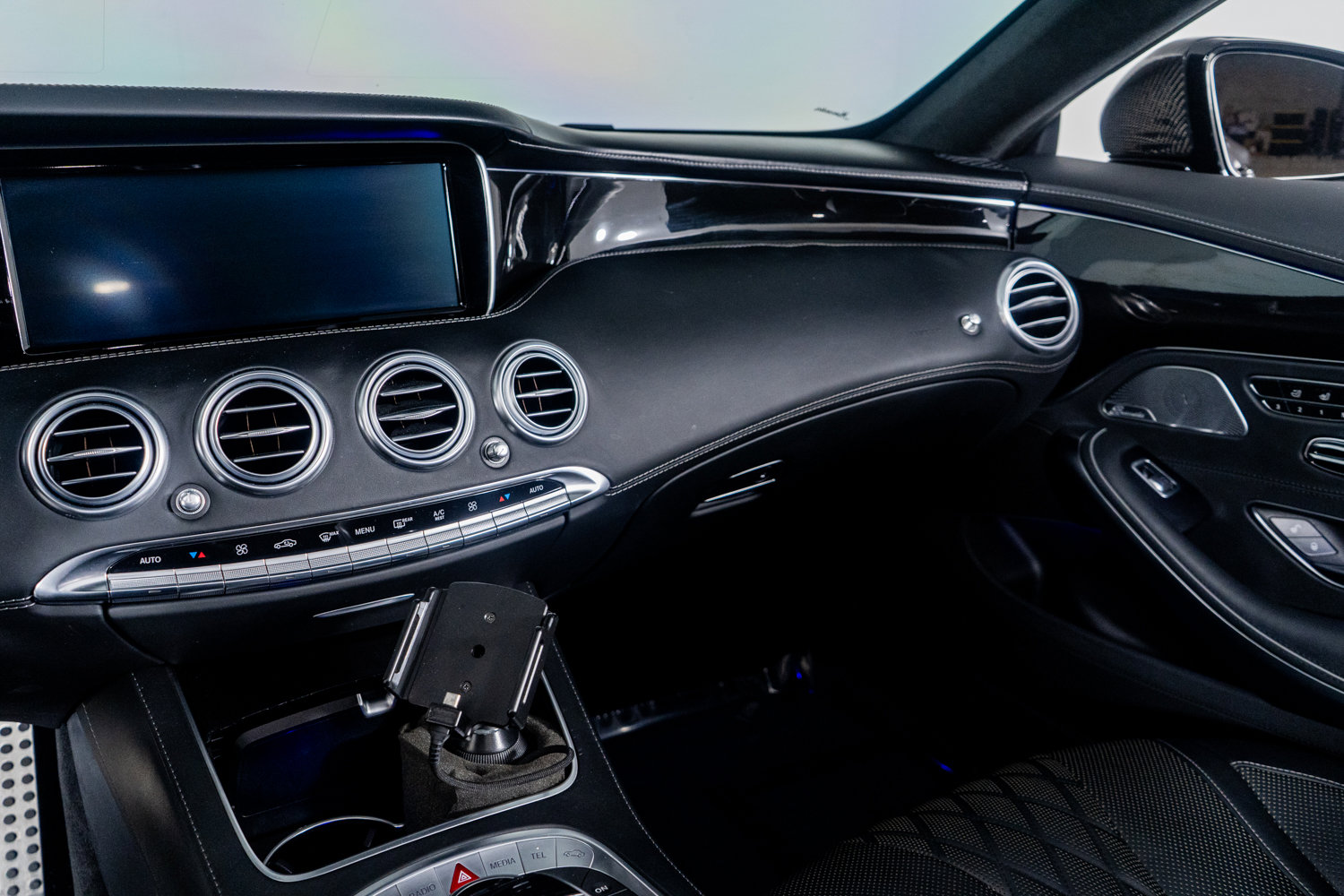 Used 2017 Mercedes-Benz S 550 Cabriolet image 41