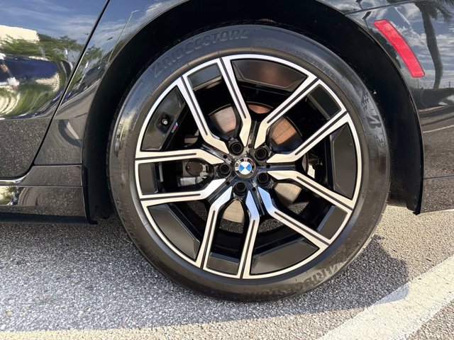 Used 2026 BMW 740i RWD image 10