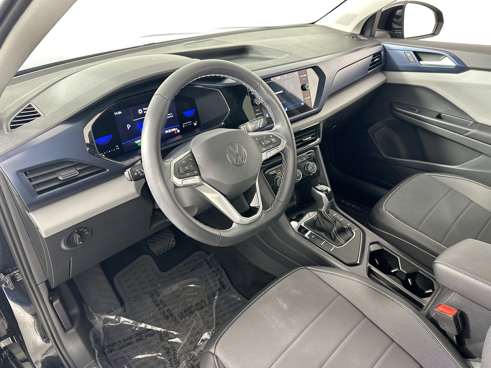 Used 2023 Volkswagen Taos SE image 9