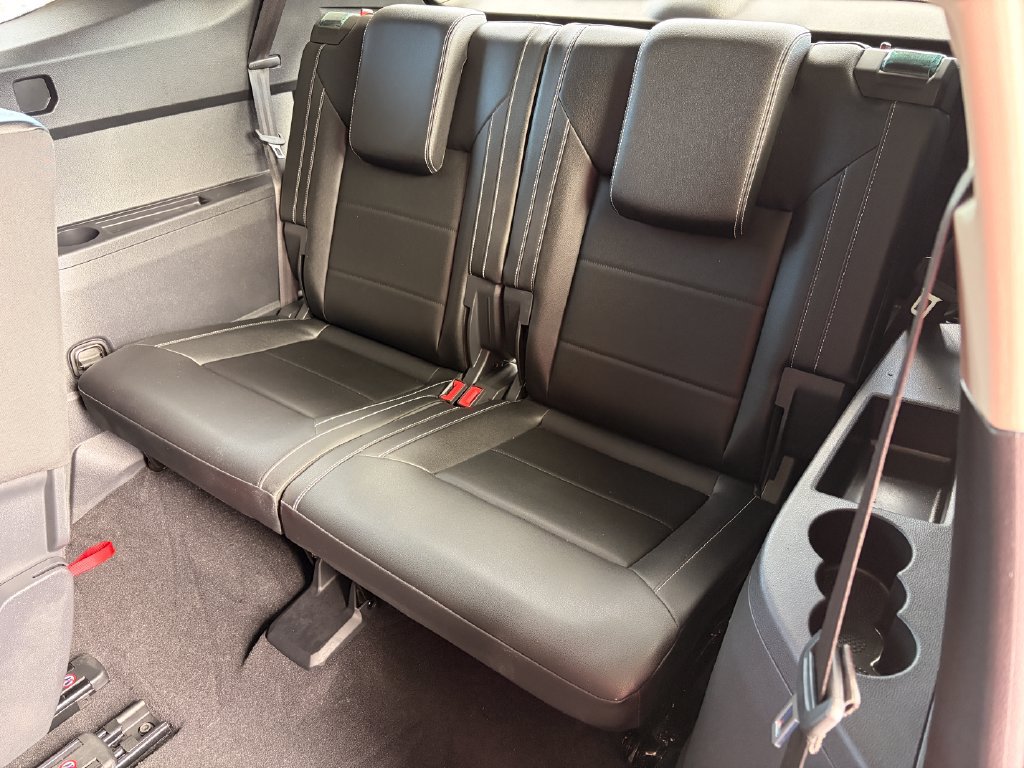 Used 2023 Volkswagen Atlas SE w/ Panoramic Sunroof Package AWD/4WD image 12