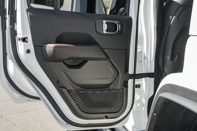 Used 2025 Jeep Wrangler Unlimited Rubicon AWD/4WD image 40