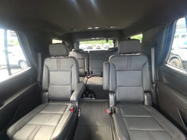 Used 2023 Chevrolet Tahoe RST w/ Luxury Package AWD/4WD image 30