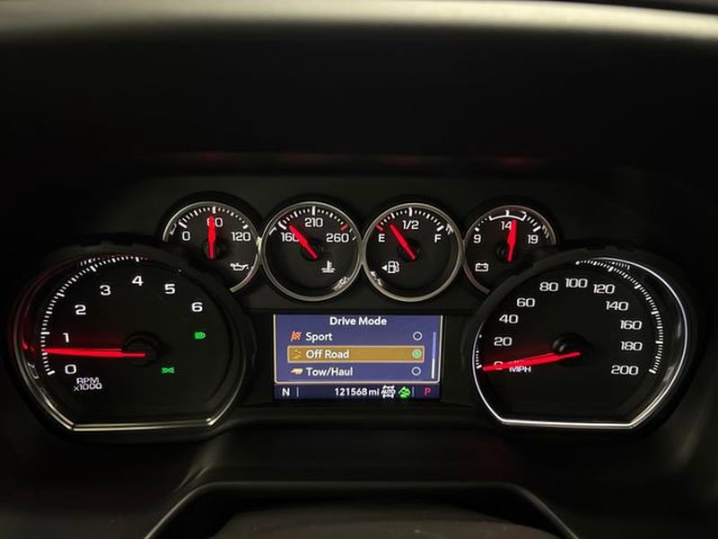 Used 2021 Chevrolet Suburban RST w/ Rear Media and Nav Package AWD/4WD image 44