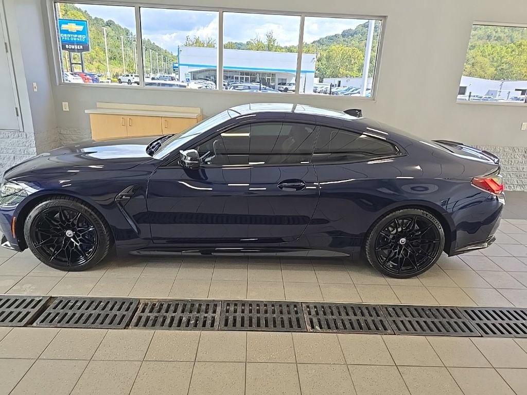 Used 2022 BMW M4 Competition w/ Executive Package RWD video 2