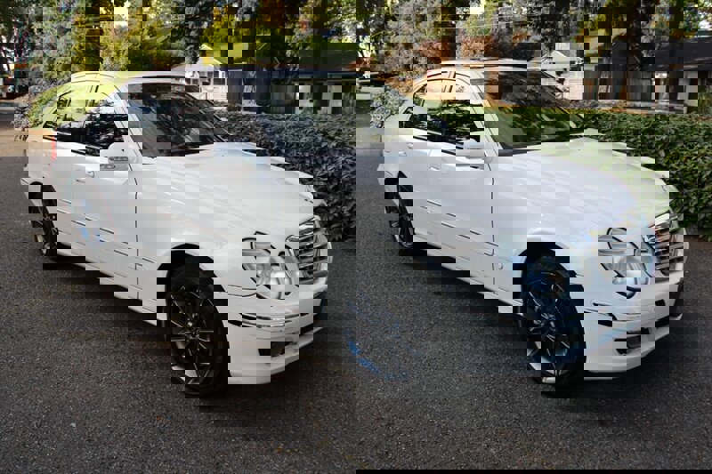 Used 2007 Mercedes-Benz E 350 Sedan image 2