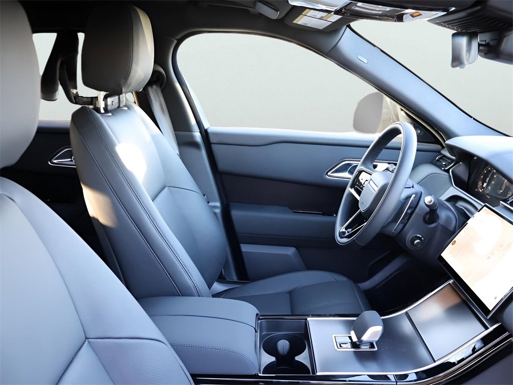 New 2026 Land Rover Range Rover Velar Dynamic SE image 9