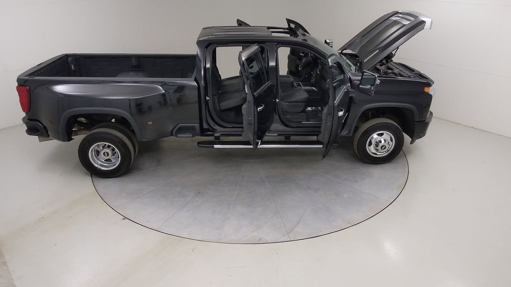 Used 2022 Chevrolet Silverado 3500 High Country image 52