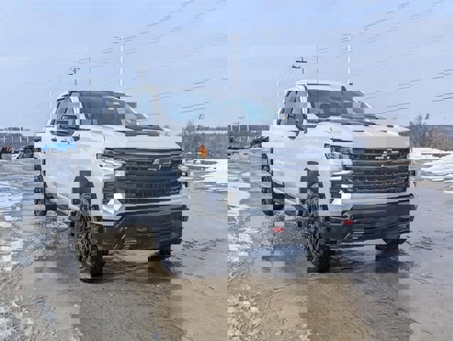 Used 2024 Chevrolet Silverado 1500 LT Trail Boss w/ Convenience Package II image 5