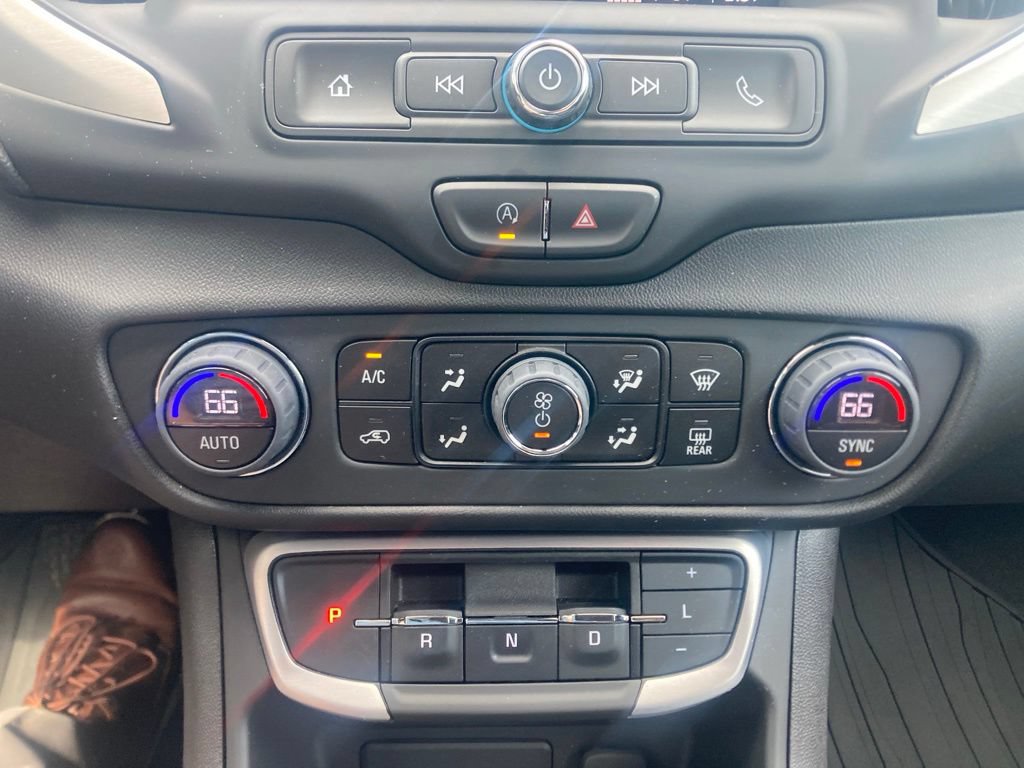 Certified 2024 GMC Terrain SLE w/ Driver Convenience Package FWD image 21