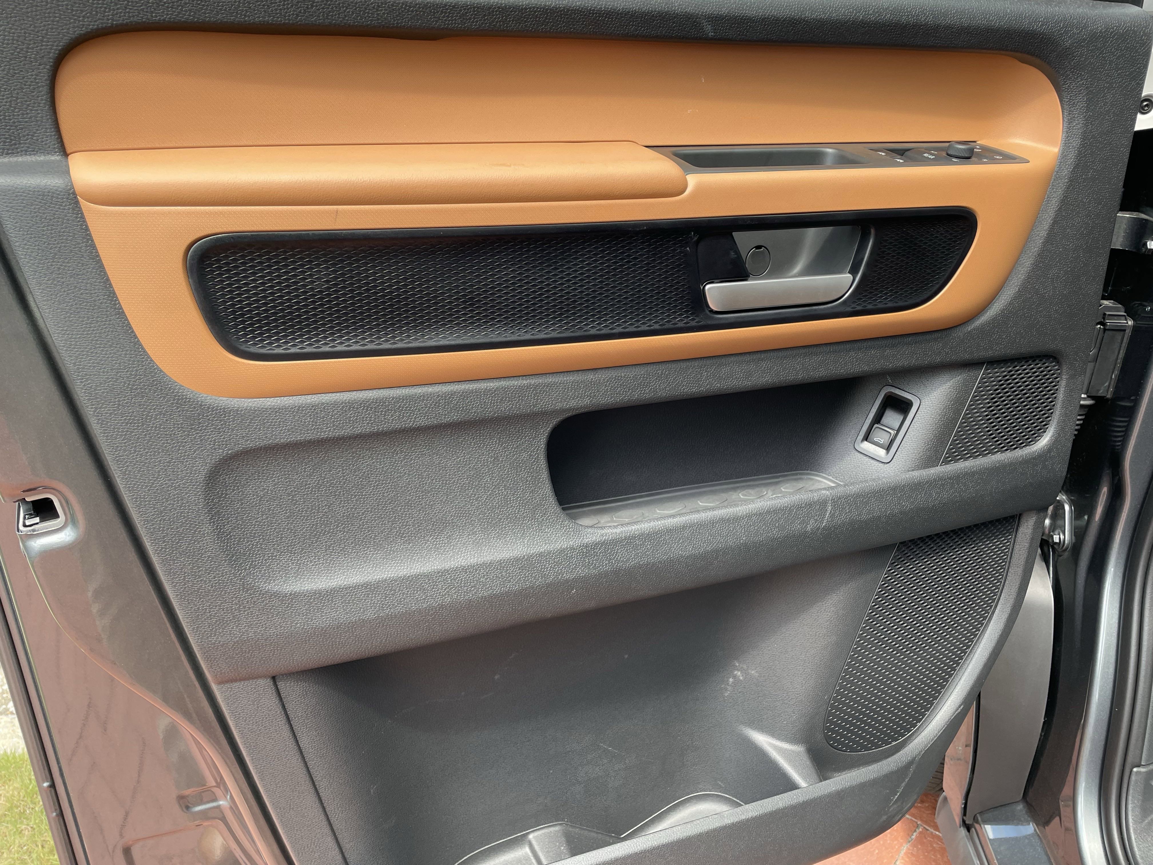 New 2025 Volkswagen ID. Buzz Pro S Plus image 14