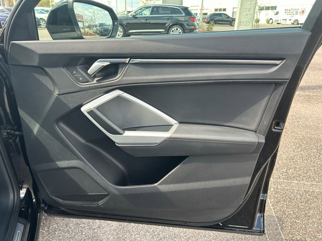 Used 2023 Audi Q3 2.0T Premium image 46