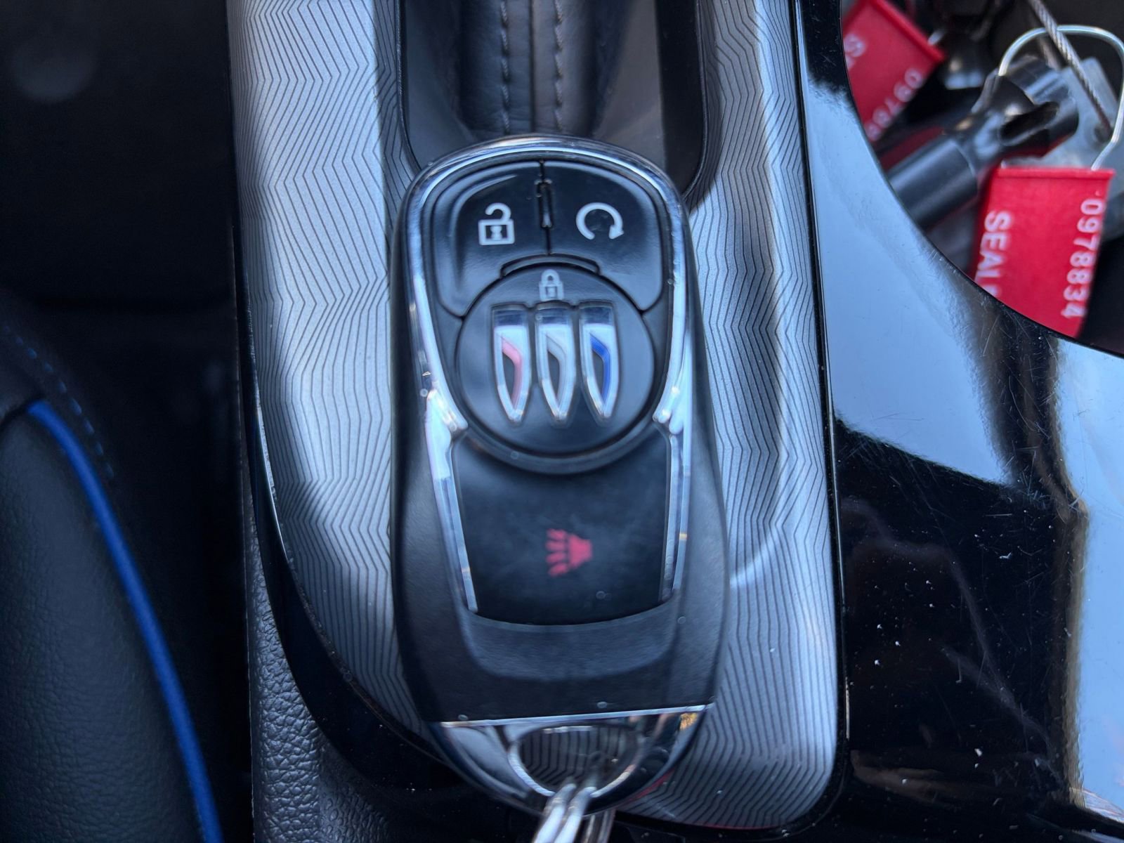 Used 2025 Buick Envista Sport Touring FWD image 21