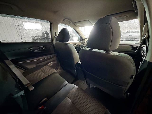 Used 2020 Nissan Rogue S image 11
