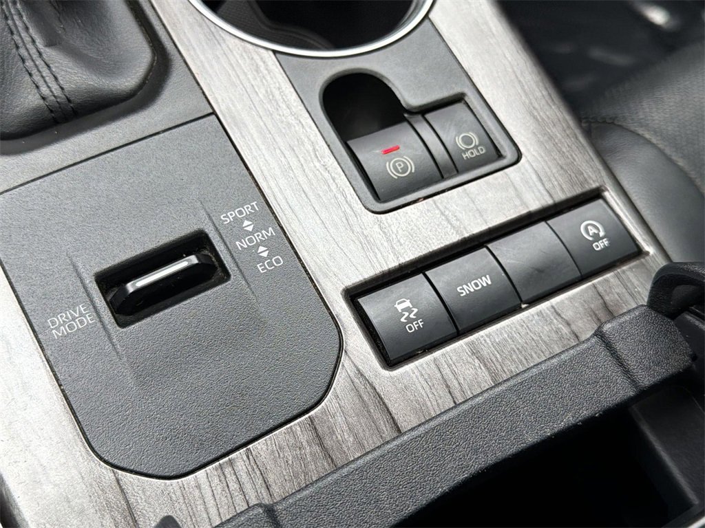 Used 2020 Toyota Highlander Platinum image 18