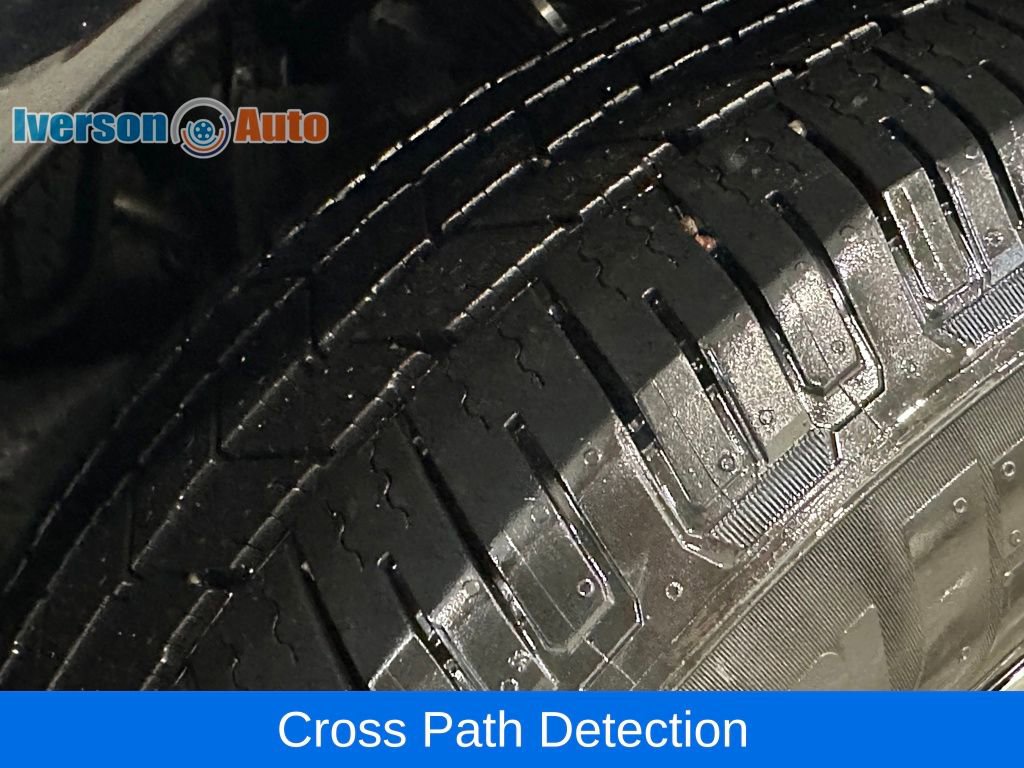 Used 2019 Nissan Armada Platinum w/ Captain's Chairs Package image 13