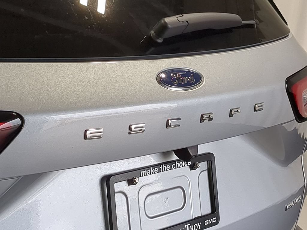 Used 2023 Ford Escape Active AWD/4WD image 16