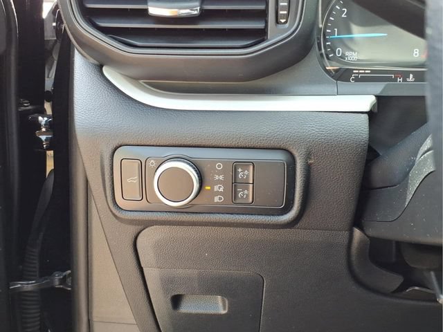Used 2024 Ford Explorer XLT AWD/4WD image 19