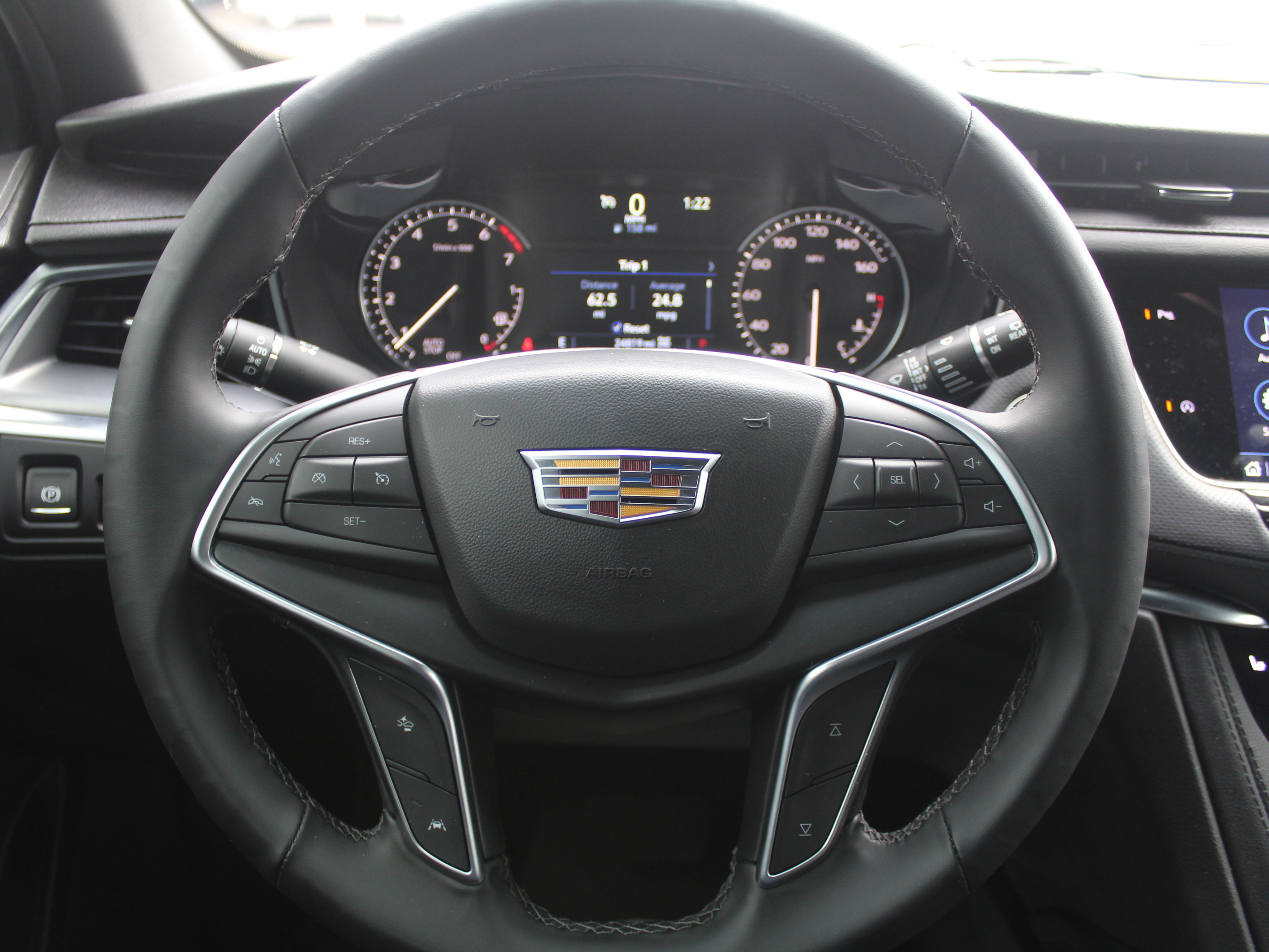 Used 2025 Cadillac XT5 Luxury image 13