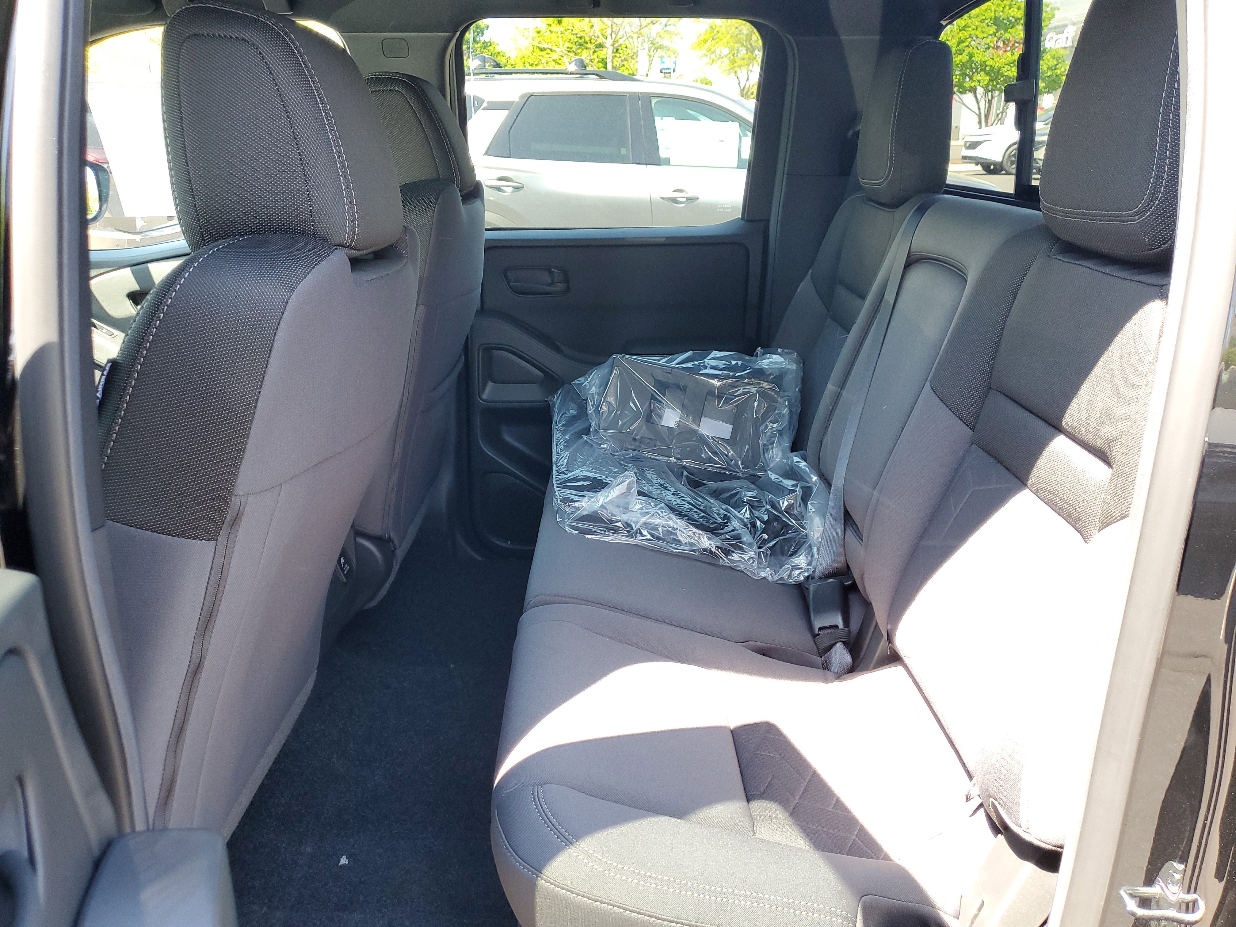 New 2026 Nissan Frontier SV w/ SV Convenience Package AWD/4WD image 28