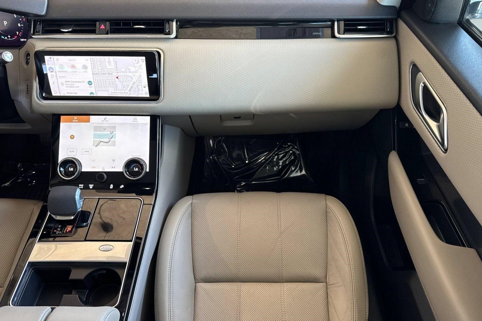 Used 2021 Land Rover Range Rover Velar S AWD/4WD image 32