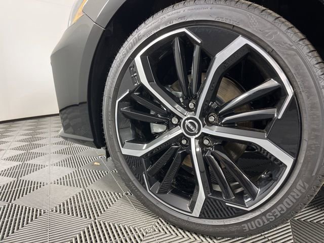 New 2025 Nissan Altima 2.5 SR w/ SR Premium Package image 12