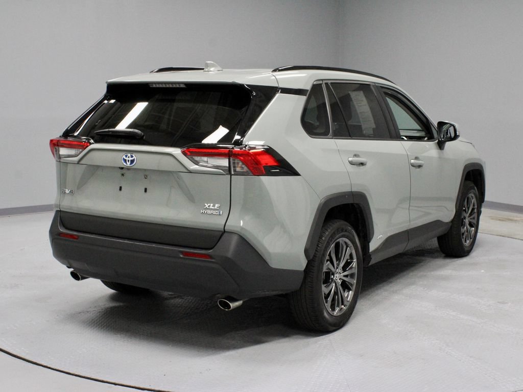 Used 2023 Toyota RAV4 XLE Premium AWD/4WD image 10