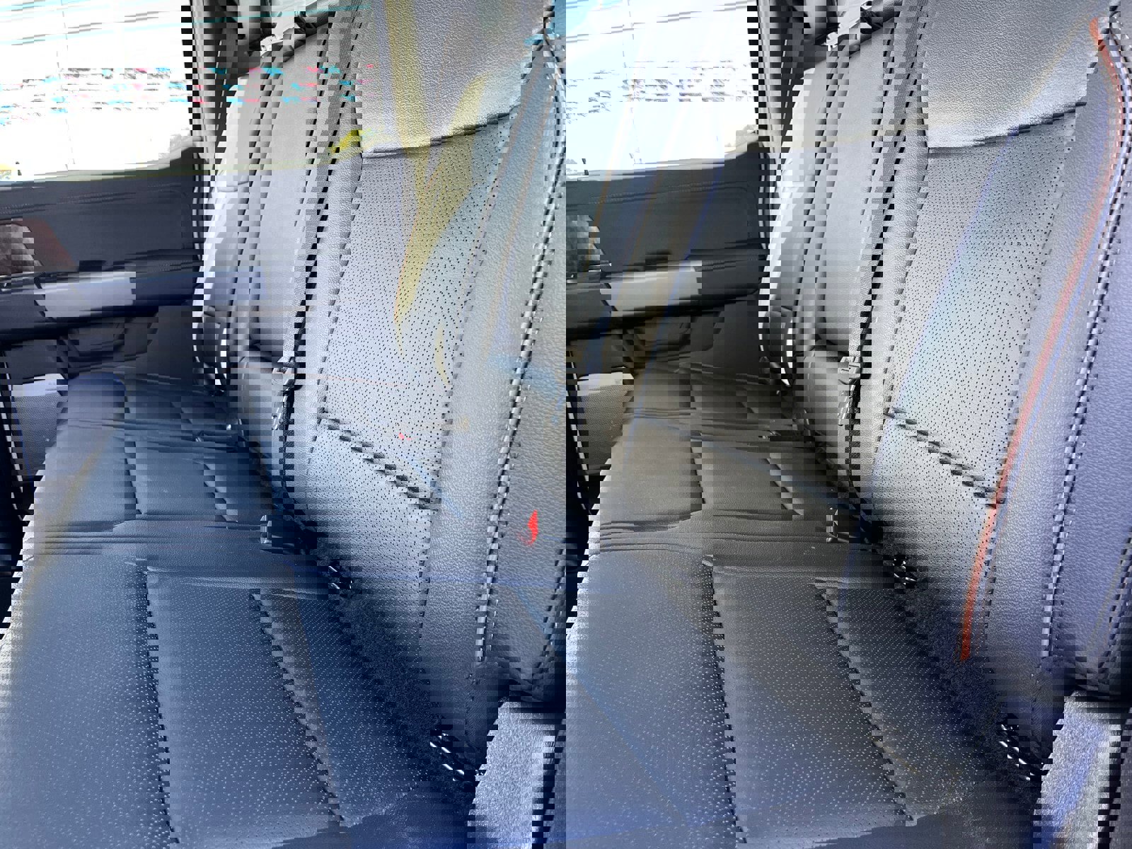 New 2026 Ford F250 Lariat w/ Lariat Ultimate Package image 17