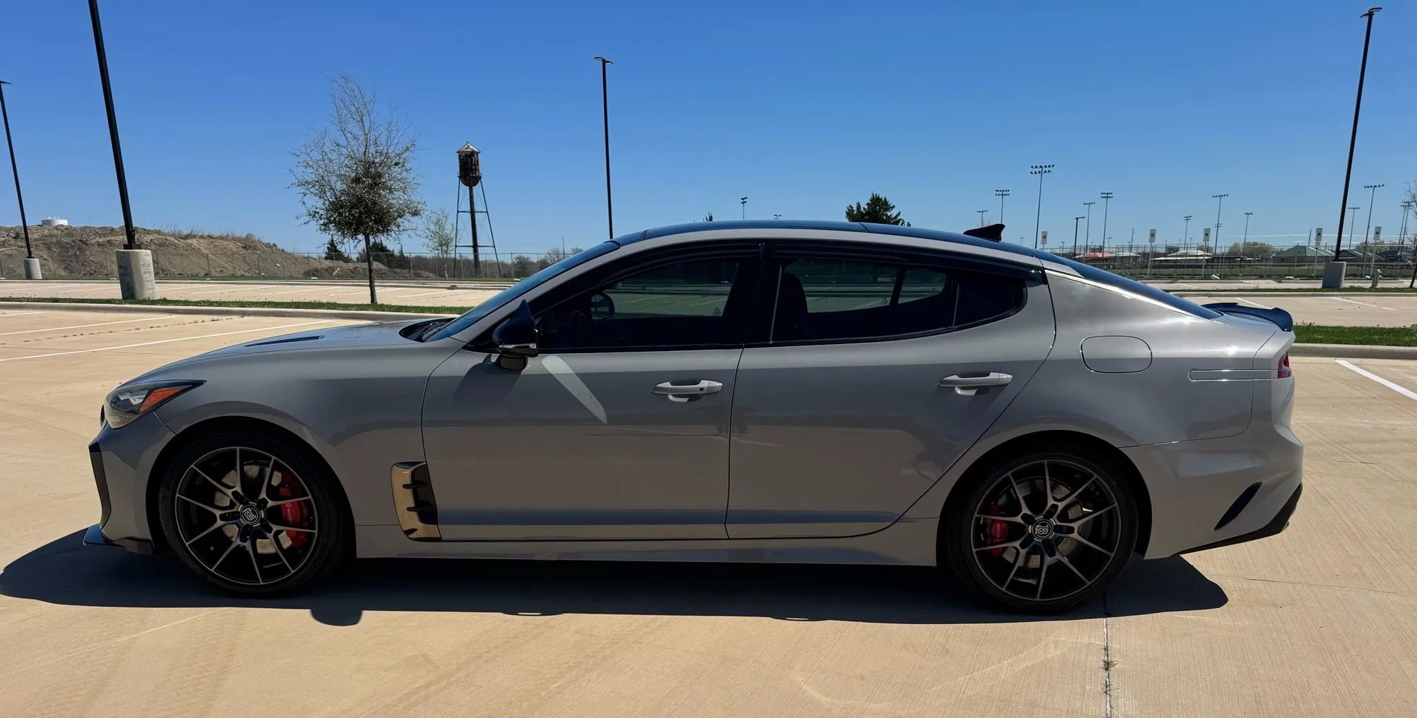 Used 2019 Kia Stinger GT1 image 9