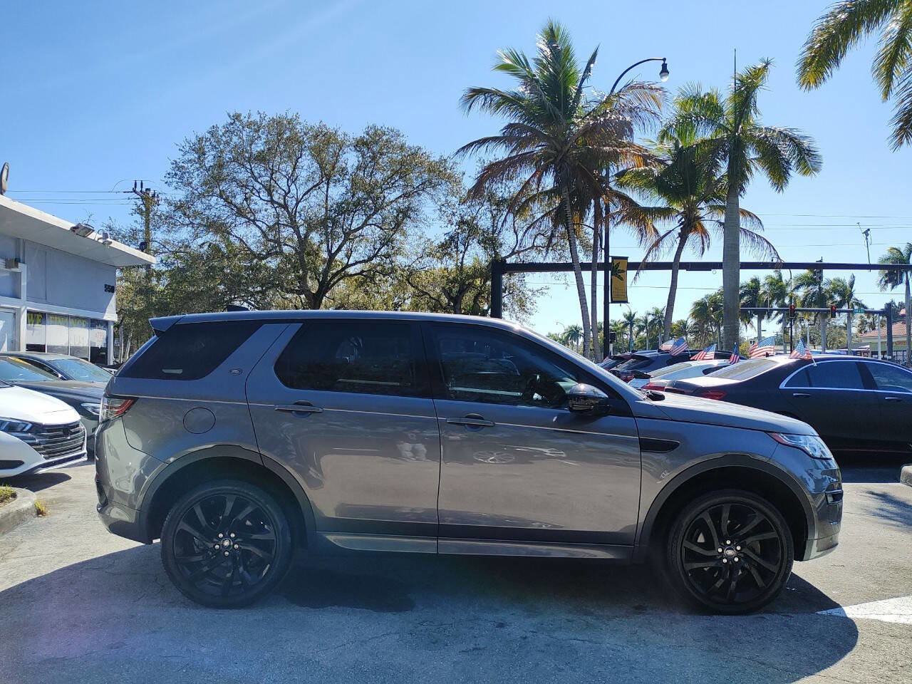 Used 2017 Land Rover Discovery Sport HSE image 10