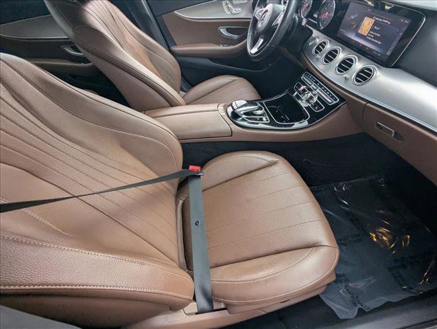 Used 2017 Mercedes-Benz E 300 image 22