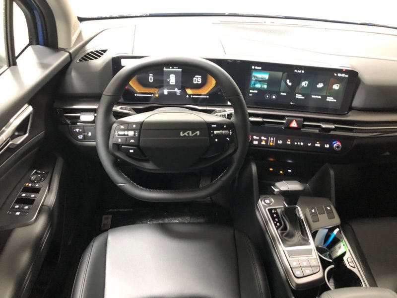 New 2026 Kia Sportage EX w/ EX Panorama Roof Package FWD image 29