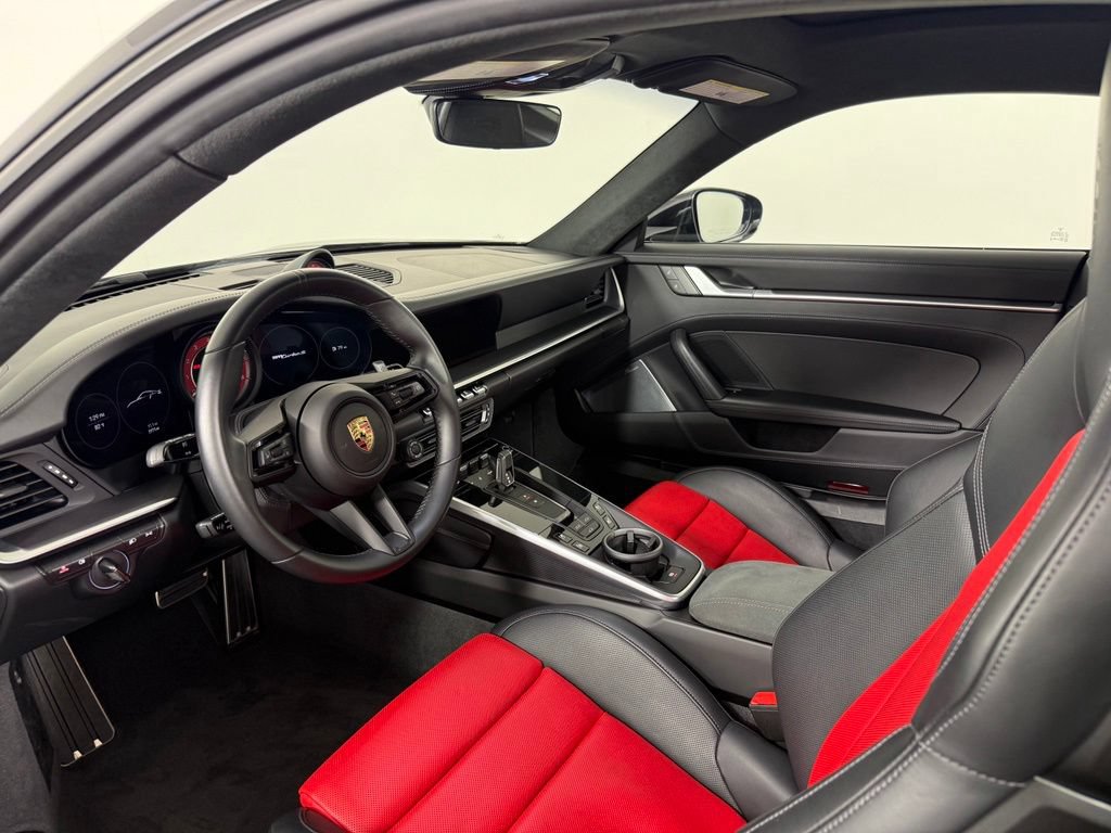Certified 2025 Porsche 911 Turbo S AWD/4WD image 4