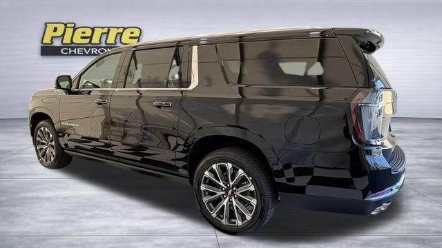 New 2026 Chevrolet Suburban High Country AWD/4WD video 2