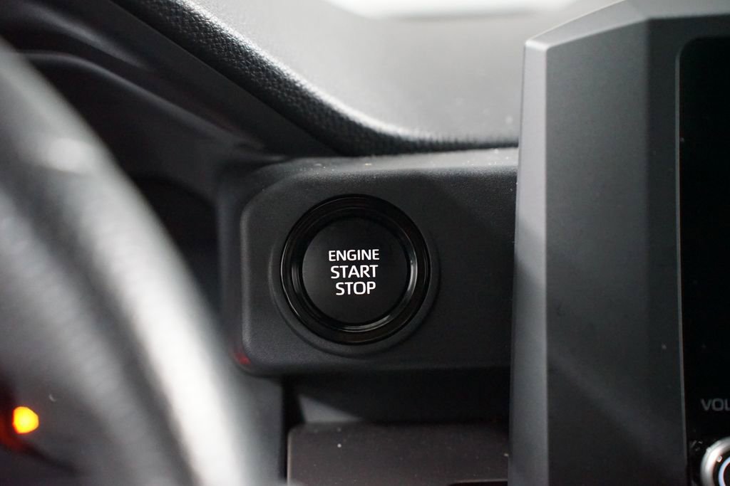 Certified 2024 Toyota Tacoma SR5 w/ SR5 Upgrade Package image 18