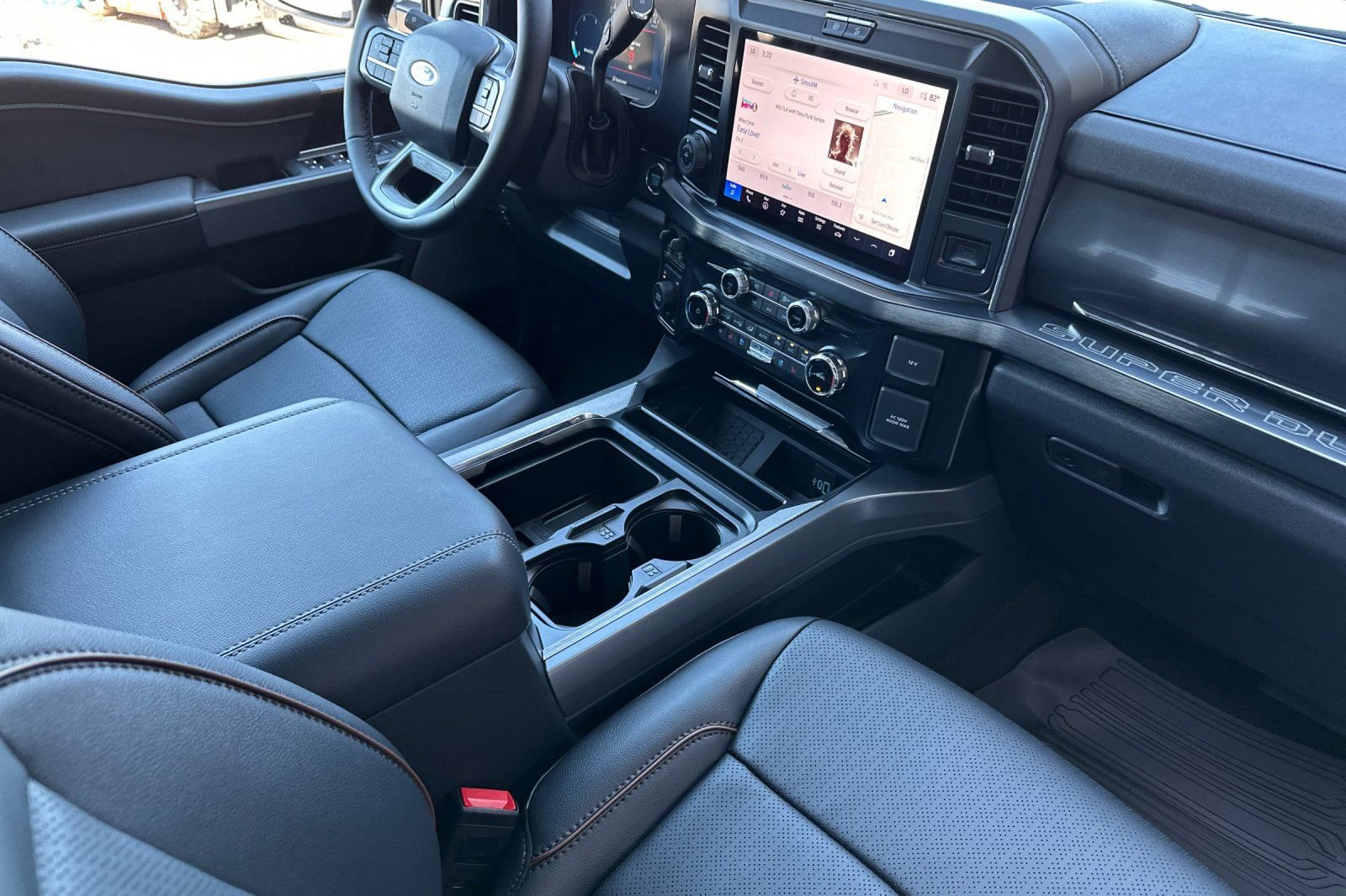 New 2025 Ford F350 Lariat w/ Lariat Ultimate Package AWD/4WD image 14